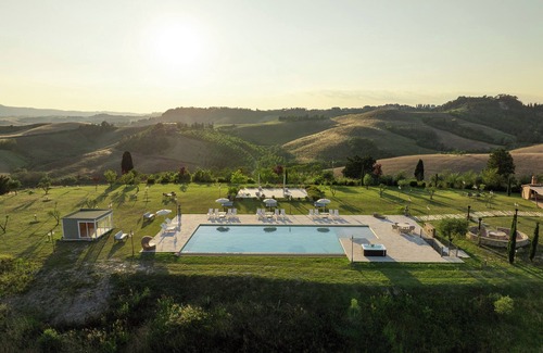Peccioli Villa | Villa in Tuscany with exclusive Garden, panoramic pool and culinary experiences