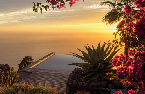 Puntagorda Villa | VILLA INFINITE PLACE nModern Bauhaus design villa with fantastic sea views