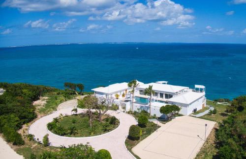 Les Terres Basses Villa | Villa Infinity Blue
