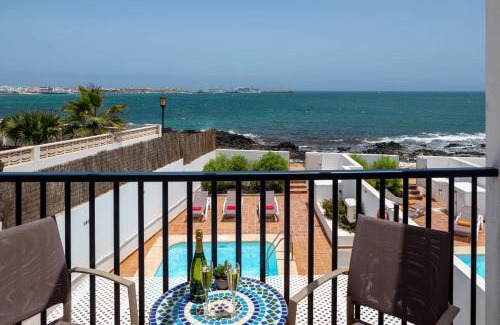 Corralejo Villa | Villa Isabella by Villa Plus