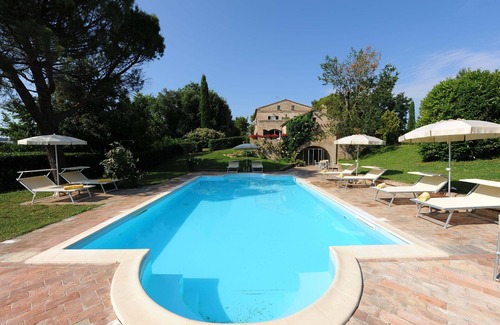Rupoli Villa | Villa rent with swimingpool, garden, tenniscurt, near the sea