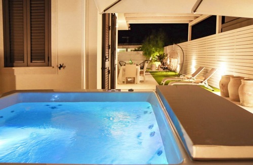Santa Maria del Focallo Villa | Villa Teresann con Jacuzzi riscaldata