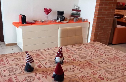 Santa Maria House | Villa in Italy with Private Garden Retreat