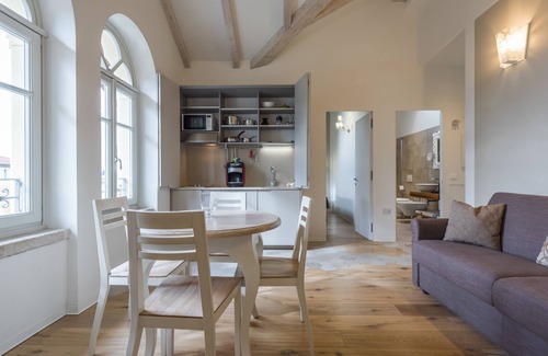 Arco House | Villa Italia Luxury Suites and Apartments