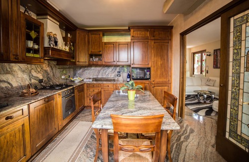 Desenzano del Garda House | Villa Ivana - 3 bedrooms - 3 bathrooms - 6 beds -