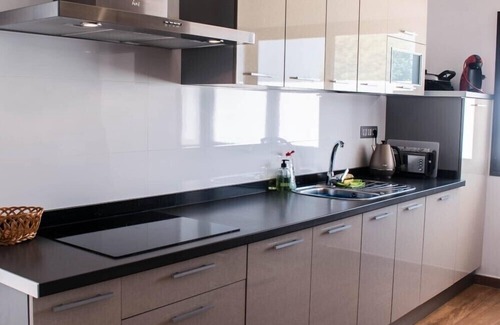 Caleta de Fuste Villa | Villa James is a new 3 bed two bath villa in the Campo de golf development