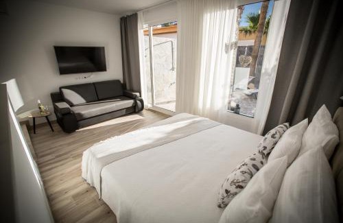 Solana del Matorral Apartment | Villa Jandia Modern new studio Morro Jable Private Cosy Garden and Parking