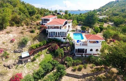 Les Terres Basses Villa | Villa Joie De Vivre | Beach Front - Located in Wonderful Terres Basses with Private Pool