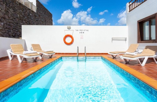 Los Mojones Villa | Villa Julianne 4 - Three Bedroom Villa, Sleeps 6