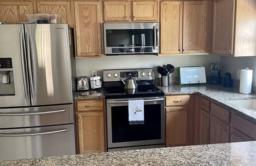 Collier Villa | Villa just behind Eisenhower and 1 block from Brownwood Square