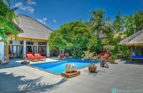 Dencarik Villa | Villa Kamboja - Intimate Luxury Lovina Beach Villa