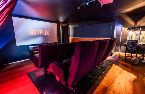 Ehrenthal Villa | Villa Klosterschenke Sauna Whirlpool Game Room