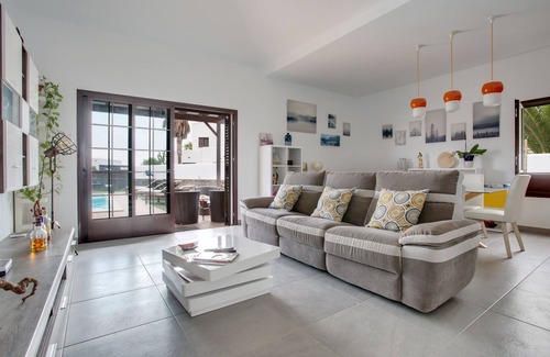 Playa Blanca Ski Chalet | Villa Kodotoma with Sea View, Mountain View, High-Speed Wi-Fi Garden, Terraces & Pool