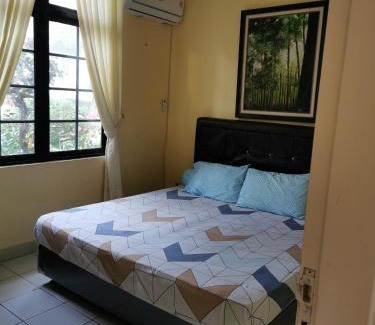 Cipanas Villa | Villa kota bunga 3 kamar bersih dan terawat