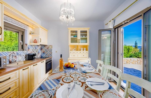 Spanokhorion Villa | Villa Kyklamino - Three Bedroom Villa, Sleeps 6