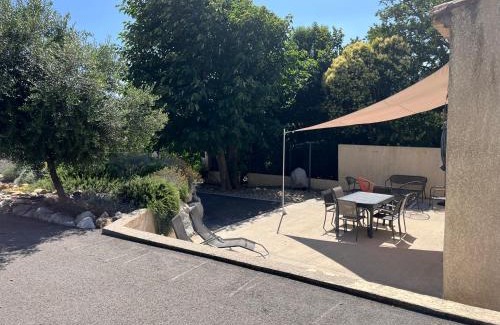 Etoile-sur-Rhone House | Villa LA BELLE ETOILE