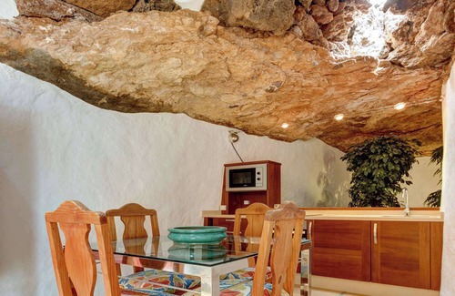 Teguise Cottage | 'Villa La Cueva' with Shared Pool, Private Terrace and Wi-Fi