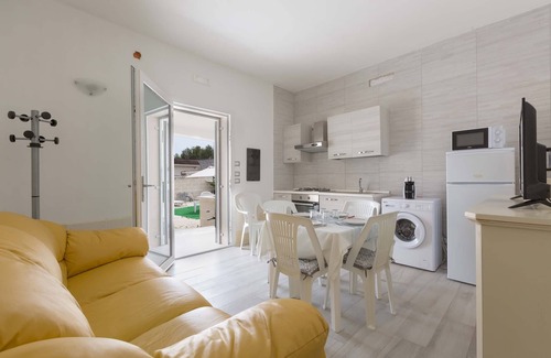 Avetrana House | Villa La Fenice by BarbarHouse