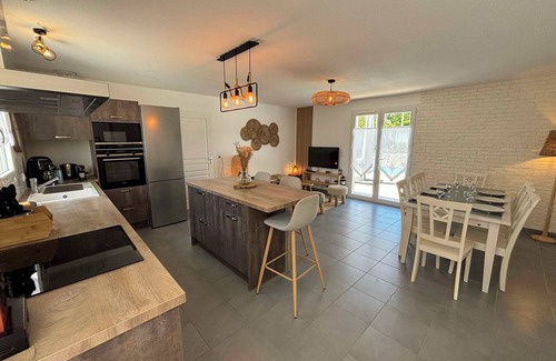 Domino House | Villa La Domi 4 Saint Georges D'oléron Piscine Chauffée, Wifi, 8 Personnes