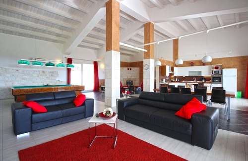Santa Croce Camerina Villa | Villa La Ganza - Six Bedroom Villa, Sleeps 12