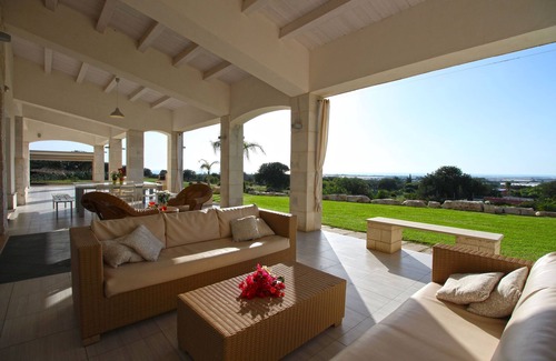 Santa Croce Camerina Villa | Villa La Ganza - Six Bedroom Villa, Sleeps 12