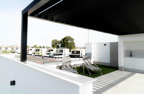 Santiago de la Ribera Villa | Villa La Paz