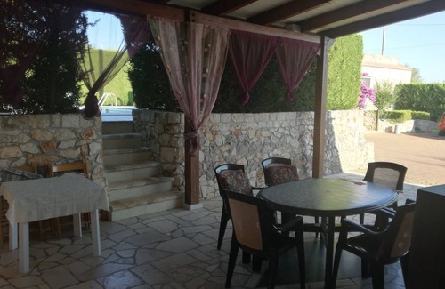 Noci Villa | Villa La Ruta Park, Pool and Relaxation