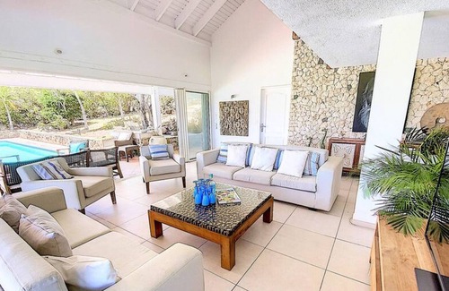 Oyster Pond Villa | Villa la Vie en Rose, Stunning Ocean view, Private pool, Privacy