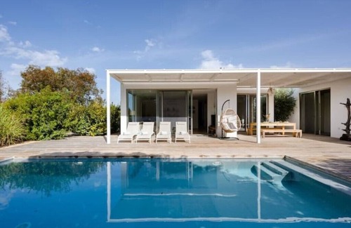 Troia Villa | Villa Laranjeiras With Heatable Pool, Comporta