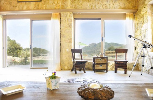 Spanochori Villa | Villa Lazarata - Two Bedroom Villa, Sleeps 4