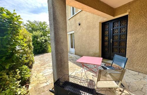Castelnaudary House | Villa Les Lilas - Spacieuse et lumineuse, jardin