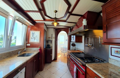 Santec House | Villa "les Voiles", les Pieds Dans L'eau, Accès Plage Direct