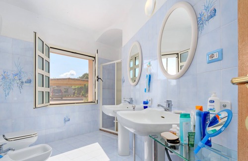 Sa Castangia Villa | Villa "Li Cuponi" with Private Terrace, 2 Balconies & Wi-Fi