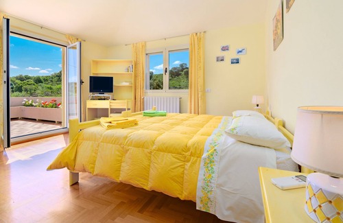 Sa Castangia Villa | Villa "Li Cuponi" with Private Terrace, 2 Balconies & Wi-Fi