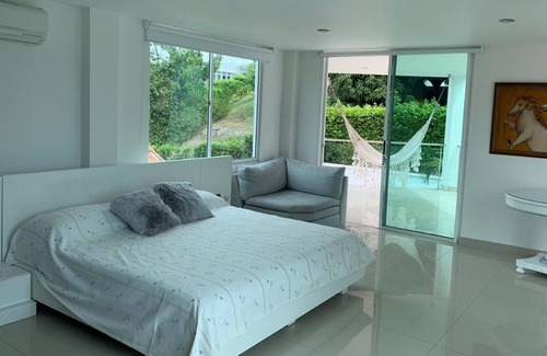 Girardot Villa | Villa Loma Linda