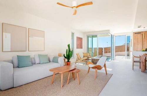 Las Eras House | Villa Los Linos - plunge pool and natural beauty