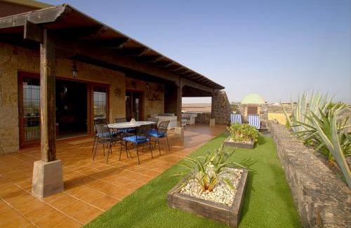 Tuineje Villa | Villa Los Volcanes