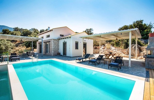 Episkopos Villa | Villa Loulou by Villa Plus