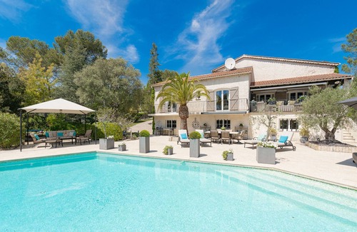 Roquefort-les-Pins Villa | Villa Lucia - with infinity pool