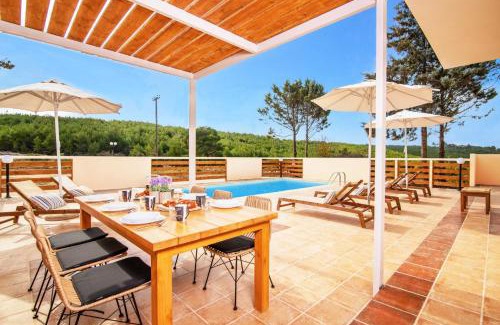 Agia Marina Villa | Villa Luciana by Villa Plus