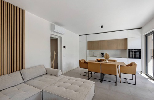 Montioni Villa | Villa 'Luma with Private Pool' with Mountain View, Wi-Fi and Air Conditioning