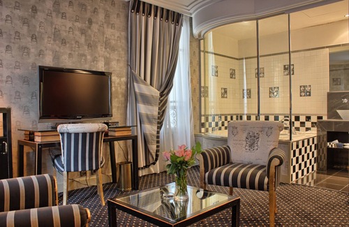 Quartier de la Salpetriere Hotel | Villa Lutece Port Royal