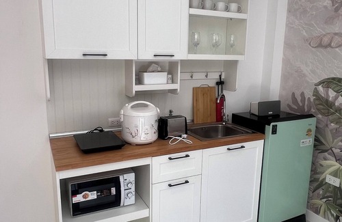 Bang Rak Phatthana Villa | Villa Luxe Bangkok Private Pool Whirlpool