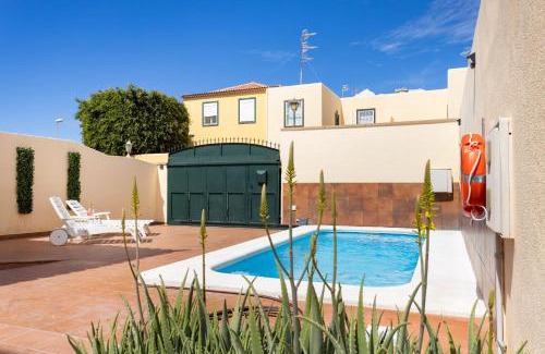 Las Rosas Villa | Villa Luxury with pool Tenerife