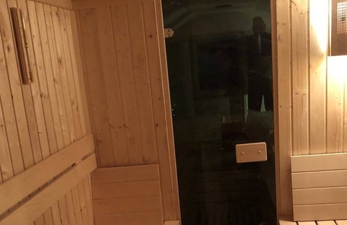 Bitola Villa | VILLA M WITH PRIVATE POOL,PRIVATE SAUNA & JACUZZI