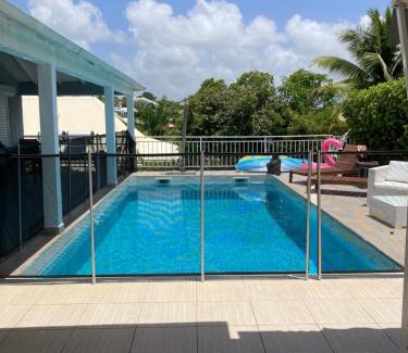 Dampierre Villa | Villa Madiba