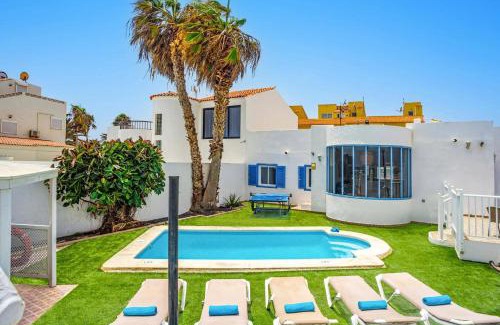 Corralejo Villa | Villa Magali Mar by Villa Plus