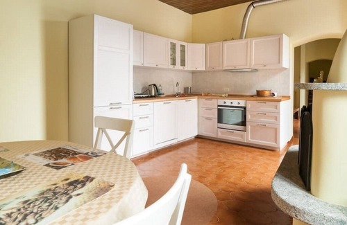 Besozzo Villa | VILLA MAGNOLIA Lake Maggiore