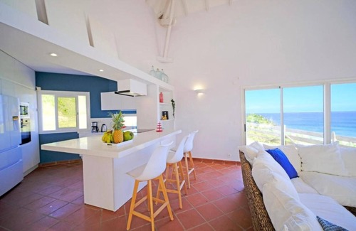 Grande-Terre Villa | Villa Mahina, surfing and panoramic ocean views!
