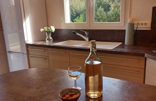 Entrecasteaux Villa | Villa 'Maison La Ribière' with Private Pool, Private Terrace and Wi-Fi